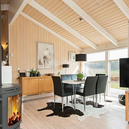 6 Person Holiday Home In Ебелтофт Екстериор снимка