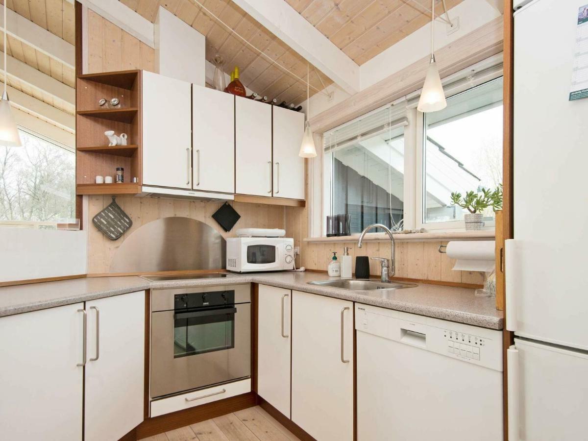 6 Person Holiday Home In Ебелтофт Екстериор снимка